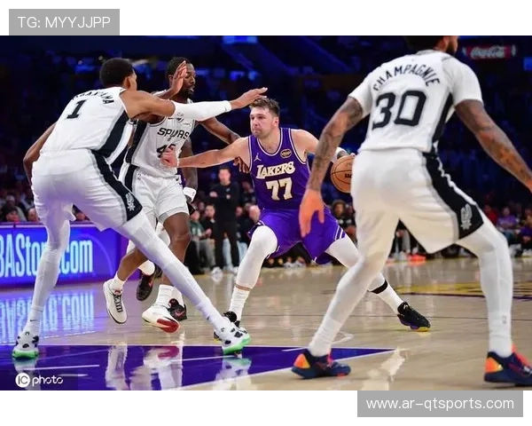 NBA联盟就裁判末界误判向湖人队进行沟通 NBA联盟就裁判末界误判向湖人队进行沟通